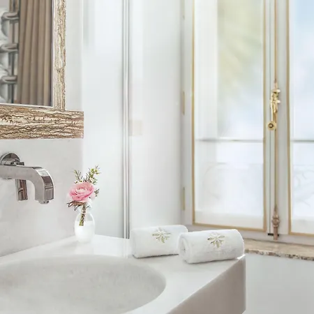 La Nauve - Et Jardin Hotel Cognac