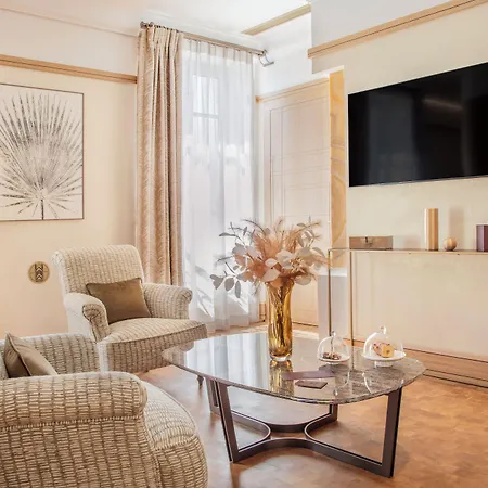 Hotel La Nauve - Et Jardin *