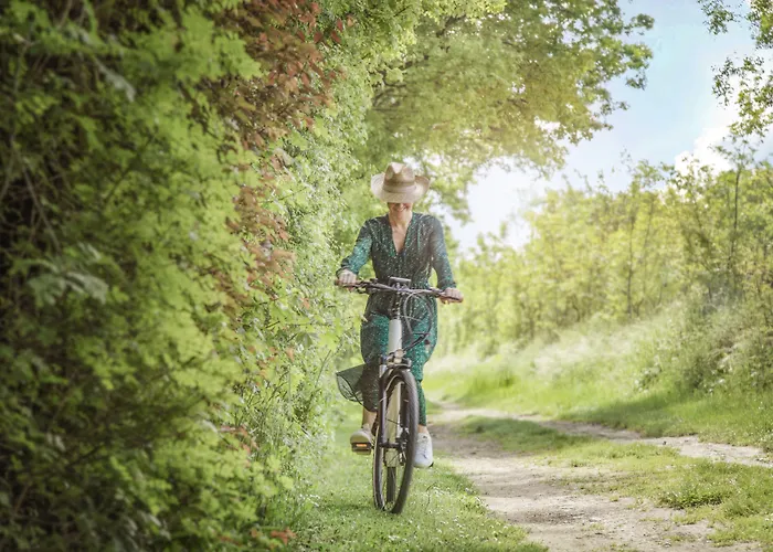 La Nauve - Et Jardin Hotel *